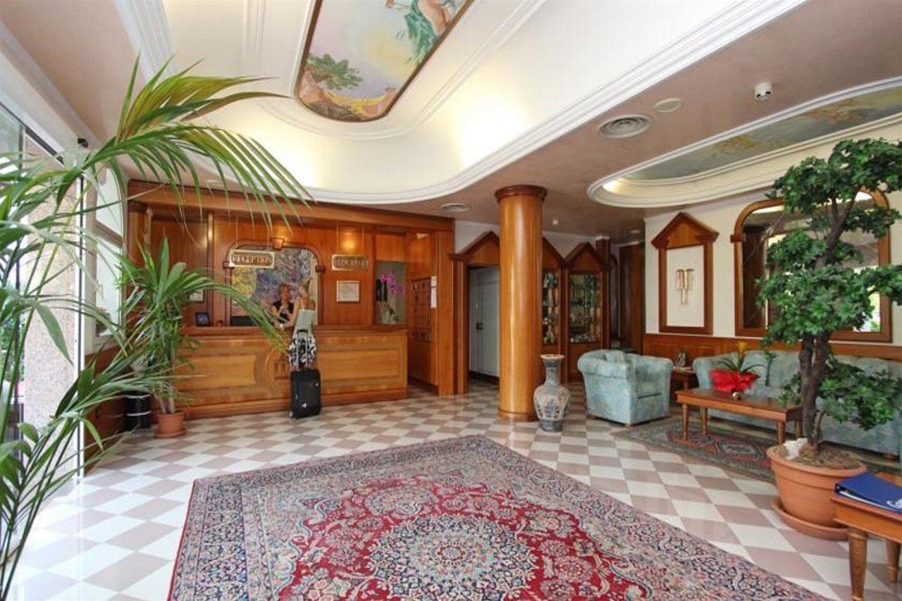 Park Hotel Cellini Lido di Jesolo Exterior photo