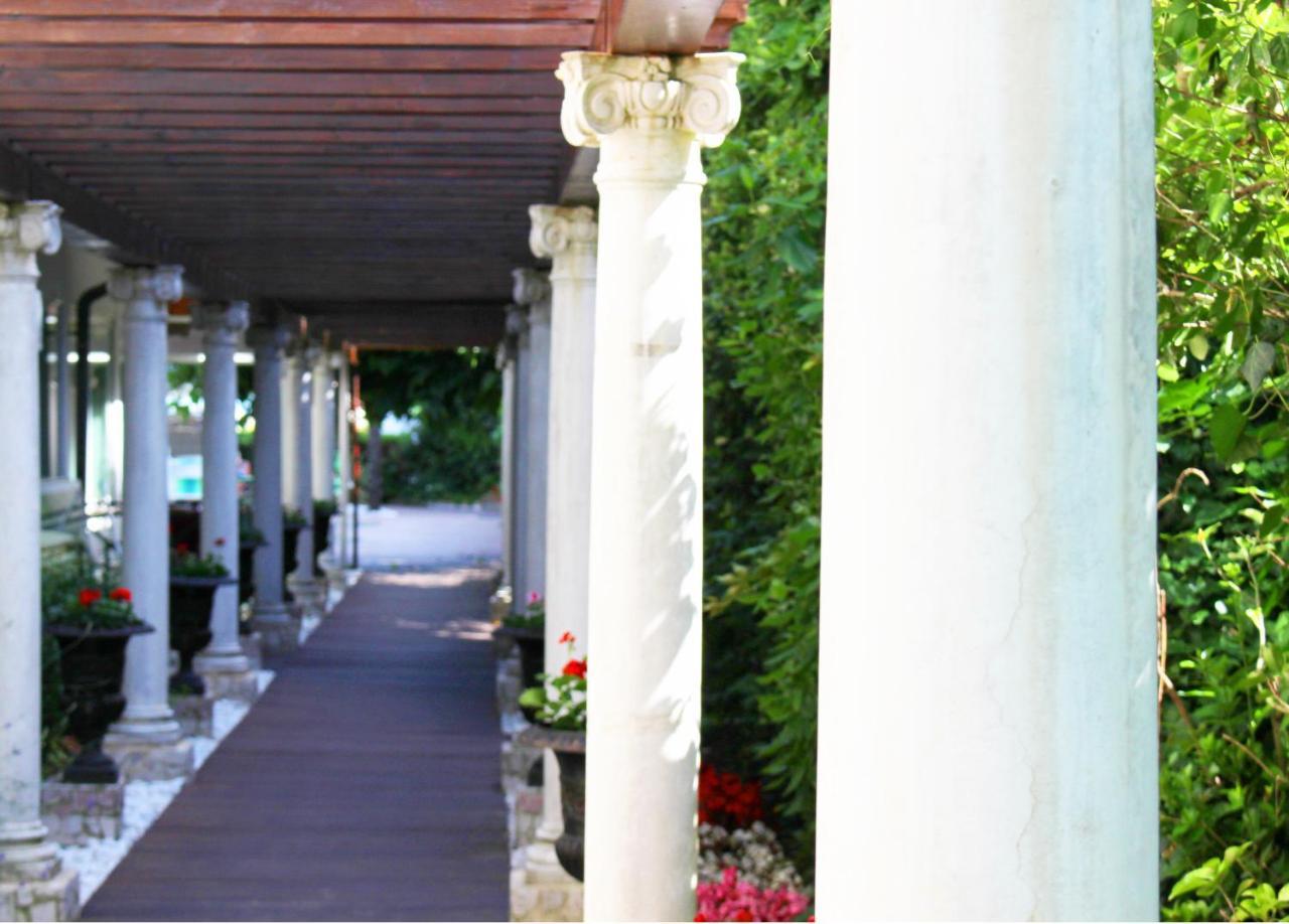 Park Hotel Cellini Lido di Jesolo Exterior photo